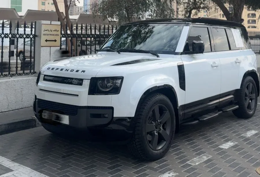 Land Rover Defender 2026